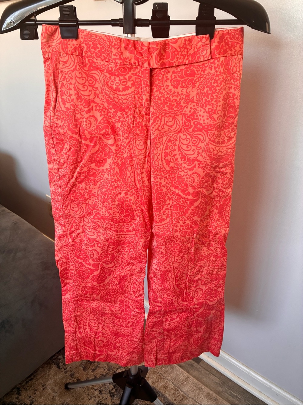 Express Coral Paisley Cropped Pants